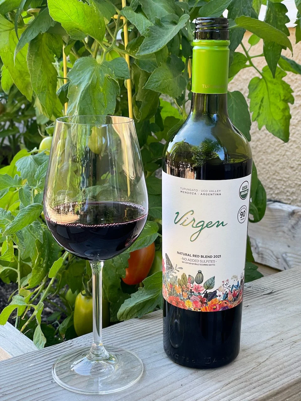 Behind the Cork™ - Virgen Natural Red Blend